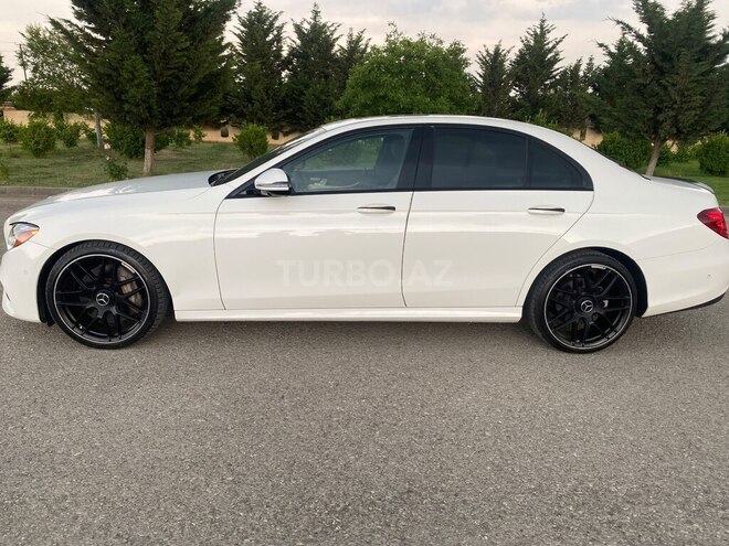 Mercedes E 300-4