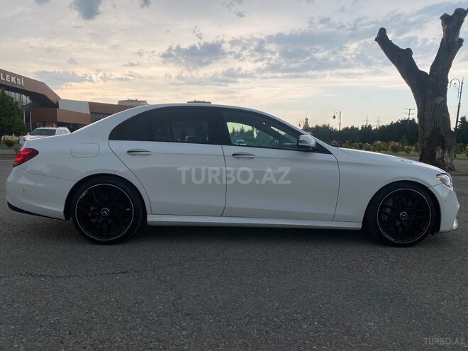 Mercedes E 300-5