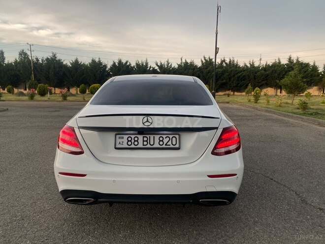 Mercedes E 300-7