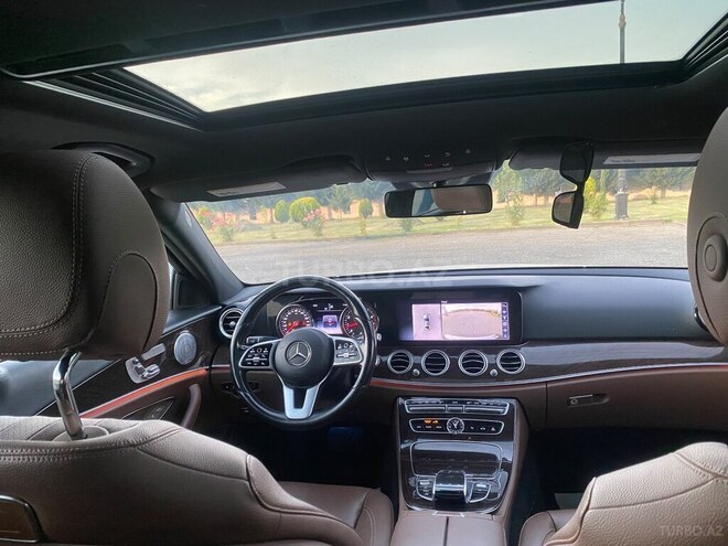 Mercedes E 300-10