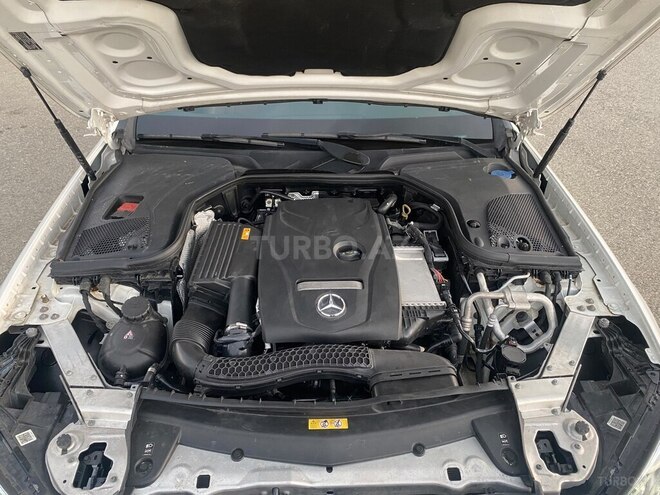 Mercedes E 300-18