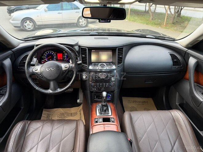 Infiniti FX35-5