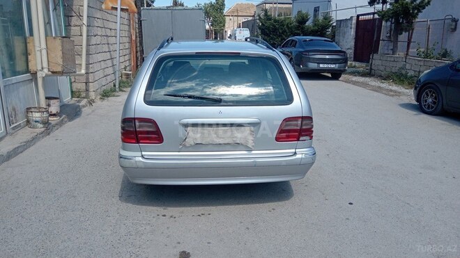 Mercedes E 220-7
