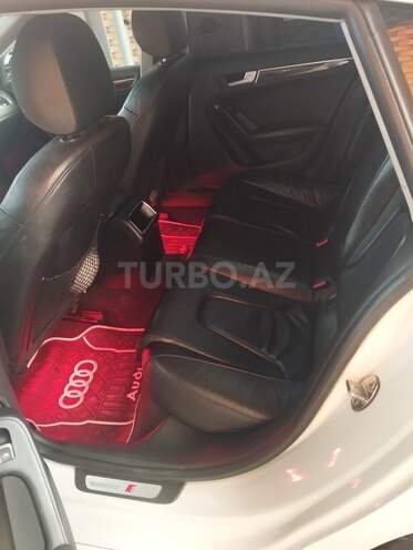 Audi A5-8