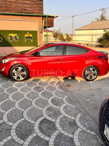 Hyundai Elantra-6