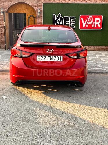 Hyundai Elantra-7