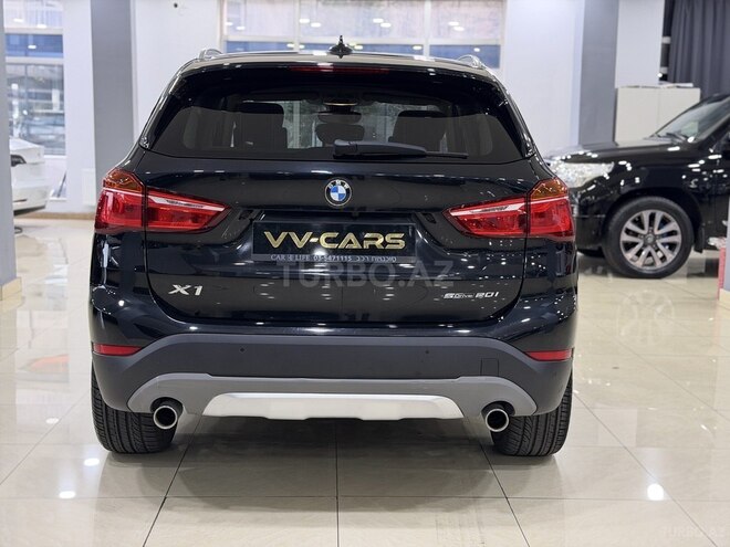 BMW X1-7