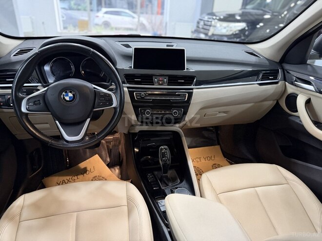 BMW X1-11