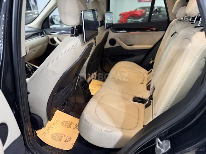 BMW X1-12