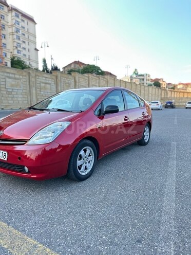 Toyota Prius-2