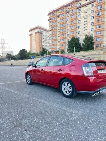 Toyota Prius-3