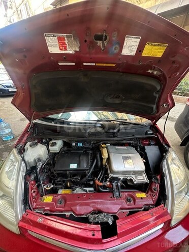 Toyota Prius-7