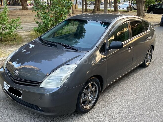 Toyota Prius-2