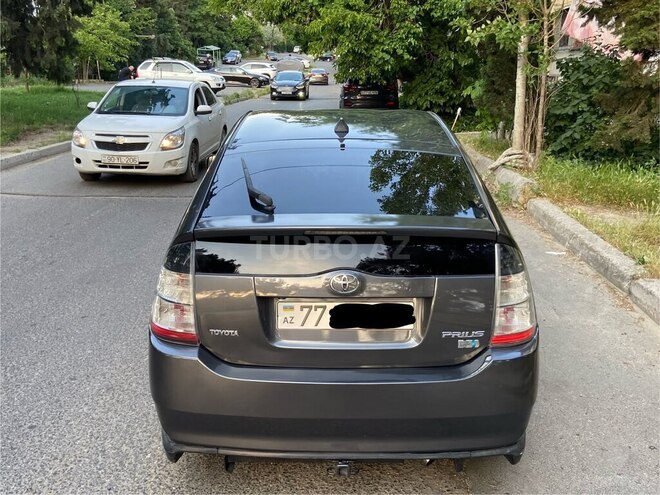 Toyota Prius-6