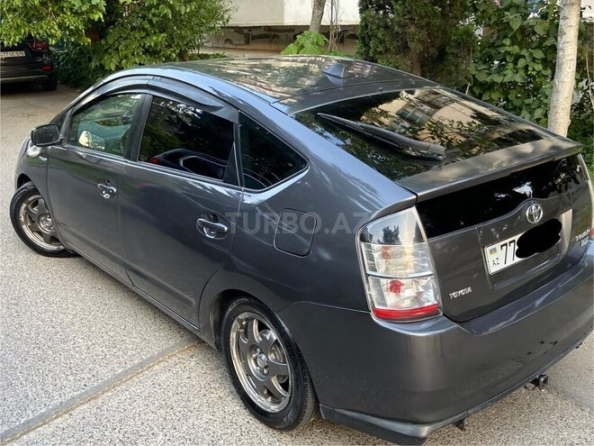 Toyota Prius-9