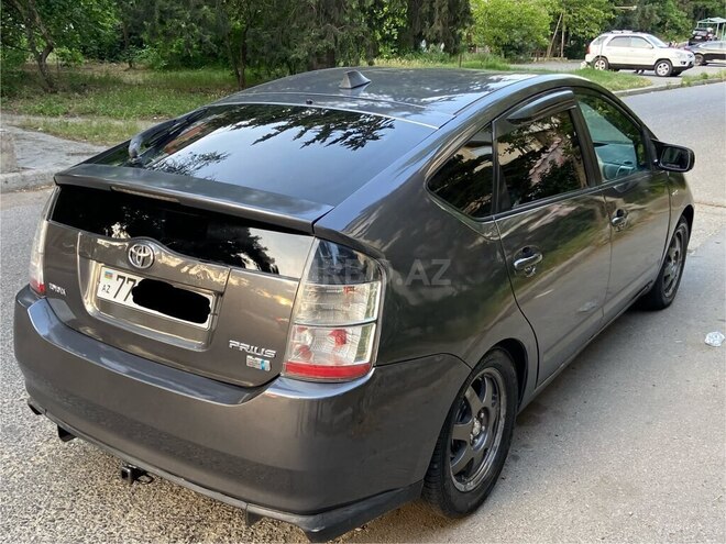 Toyota Prius-10