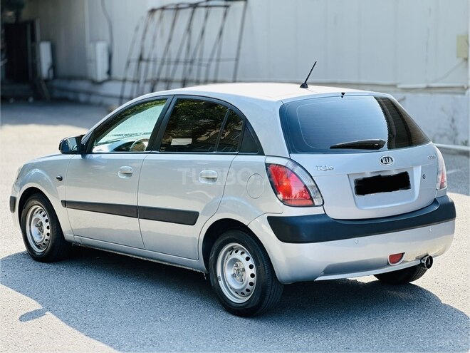 Kia Rio-7