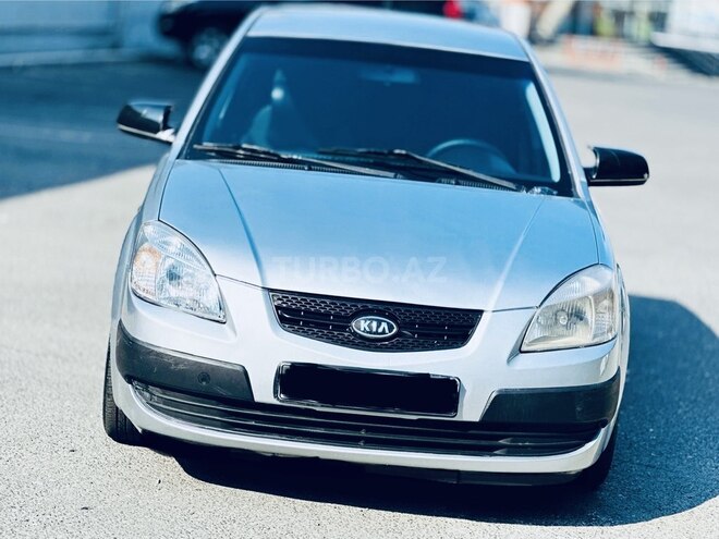 Kia Rio-1