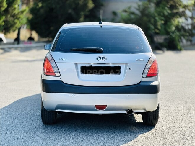 Kia Rio-11