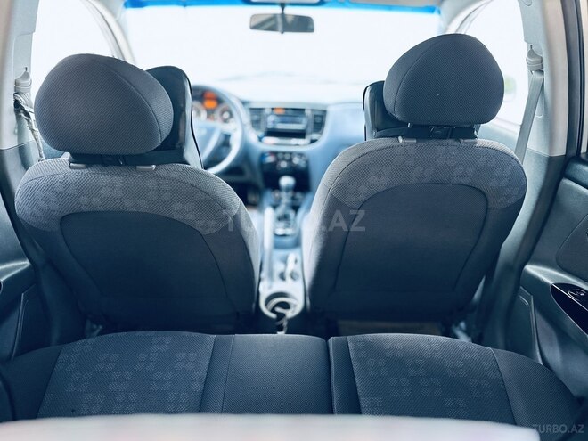 Kia Rio-16