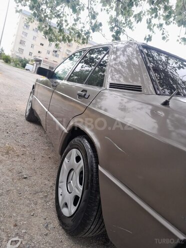 Mercedes 190-3