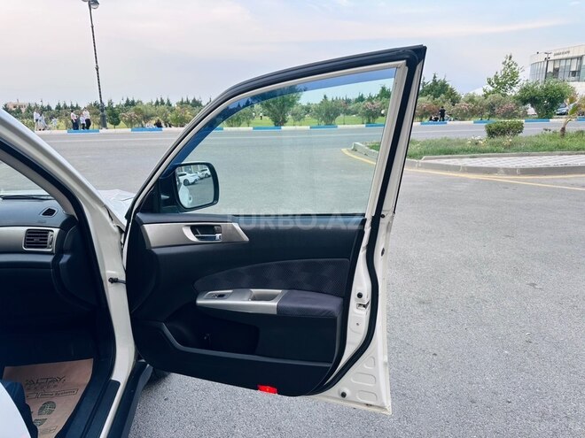 Subaru Forester-10