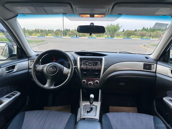 Subaru Forester-12