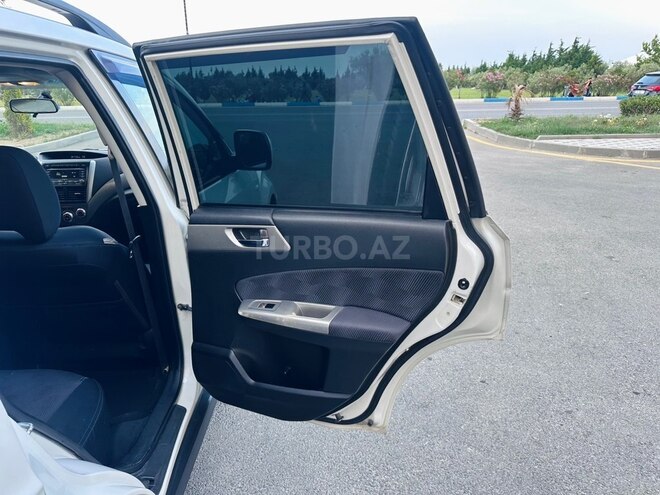 Subaru Forester-13