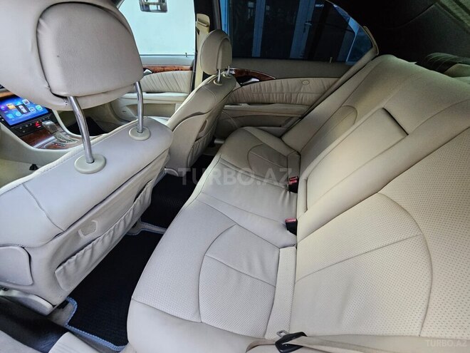 Mercedes E 320-5