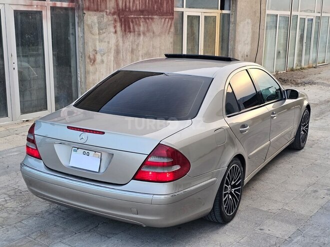 Mercedes E 320-4