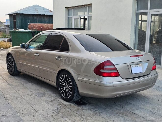 Mercedes E 320-6