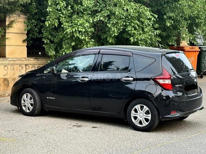 Nissan Note-5