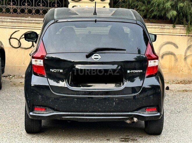 Nissan Note-4