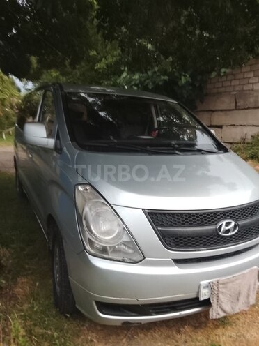 Hyundai H-1-15