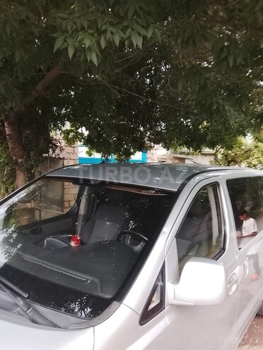 Hyundai H-1-12