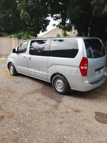 Hyundai H-1-11