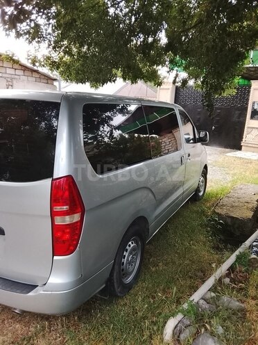Hyundai H-1-4