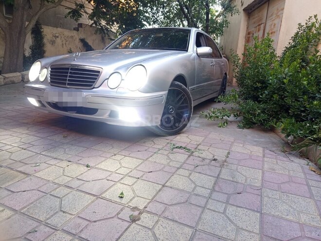Mercedes E 280-2