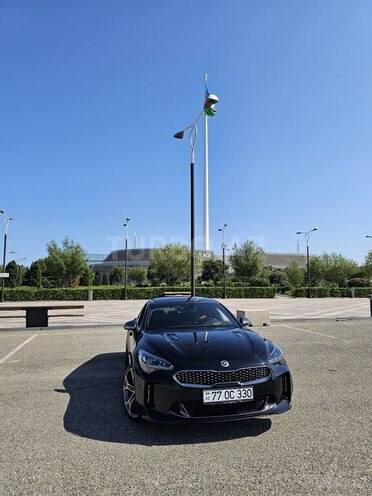 Kia Stinger-1