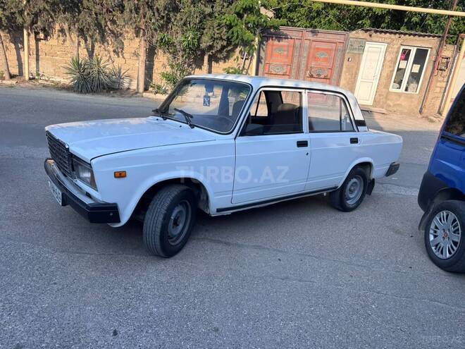 LADA (VAZ) 2107-2
