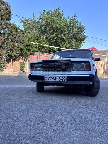 LADA (VAZ) 2107-1