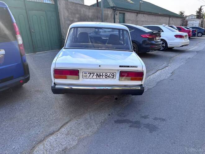 LADA (VAZ) 2107-4