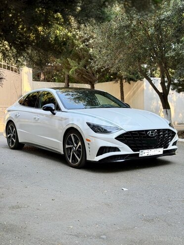 Hyundai Sonata-4