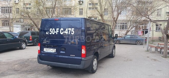 Ford Transit-3