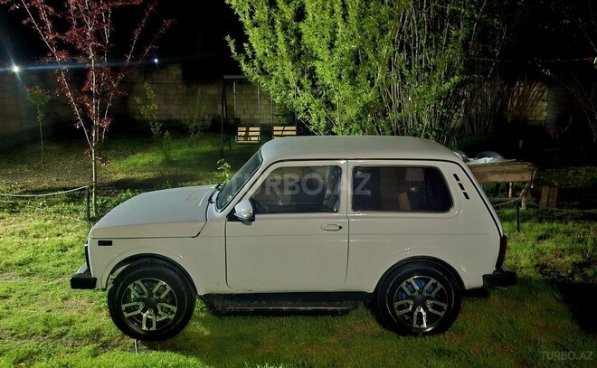 LADA (VAZ) Niva-10