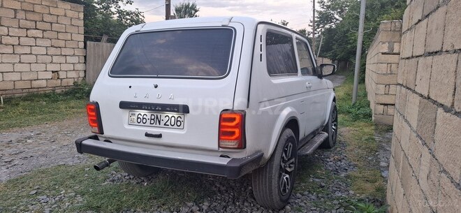 LADA (VAZ) Niva-2