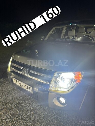 Mitsubishi Pajero-9