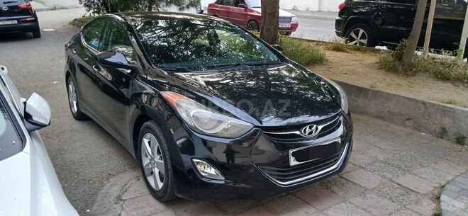 Hyundai Elantra-1