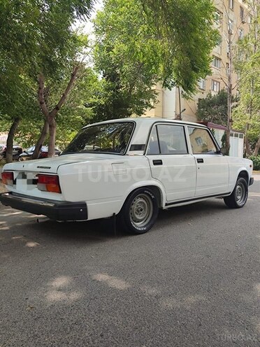 LADA (VAZ) 2107-2