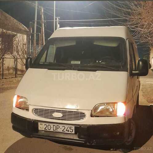 Ford Transit-2